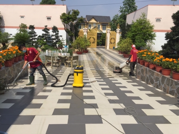 Vệ sinh nhà cửa